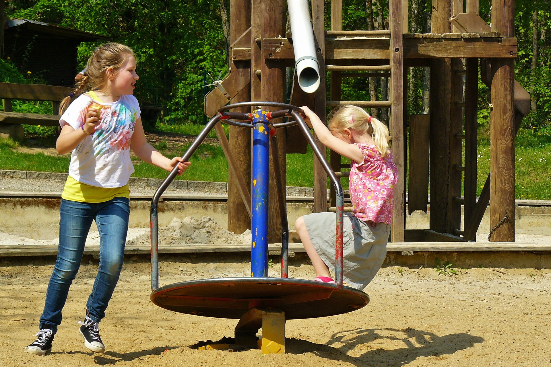 Featured image for “<strong>9 Great Outdoor Playgrounds in North Texas to Explore</strong>”